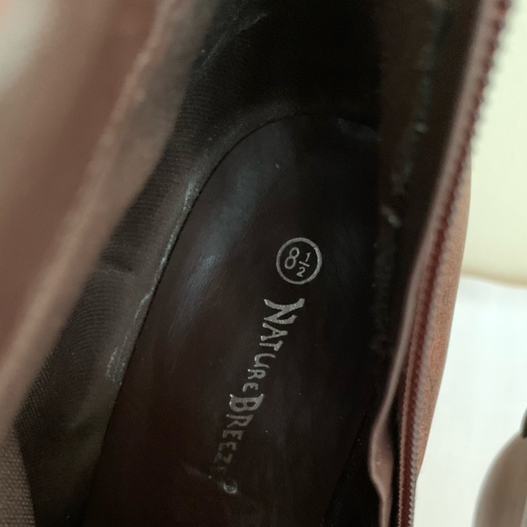 NWOT Nature Breeze Outcast-01
Distressed PU Almond Toe Ankle Boot Size 8.5 - Picture 8 of 8